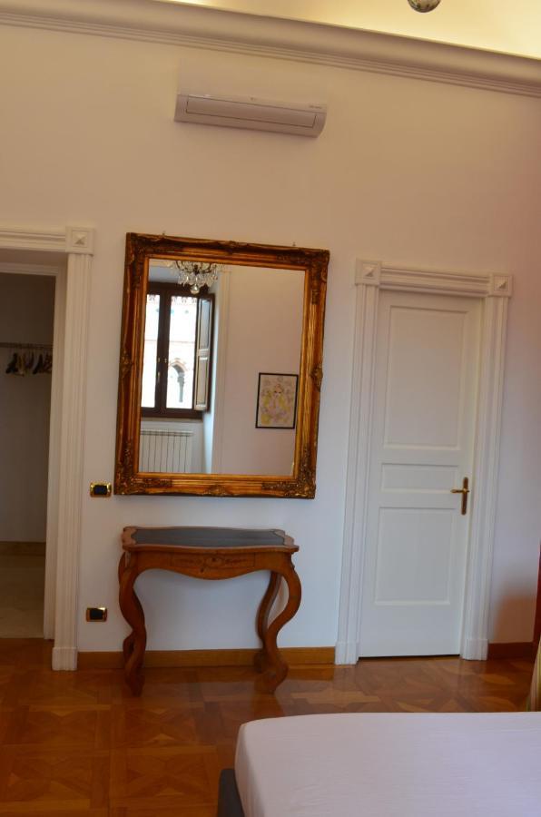 Elegante Nel Centro Di *