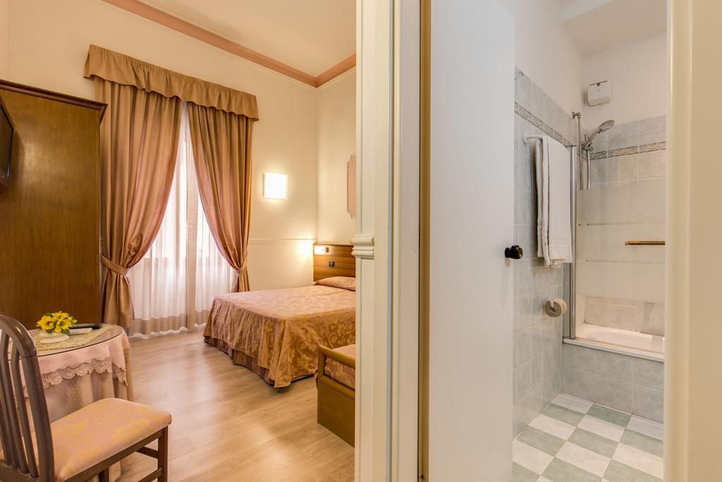 Hotel Martini 3*
