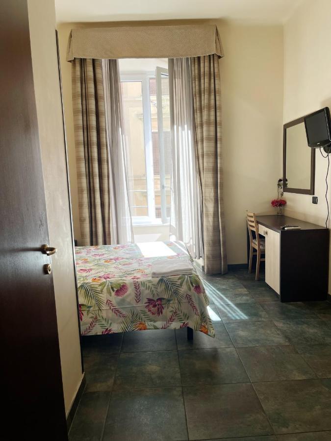 Couette-café Clarian 3*