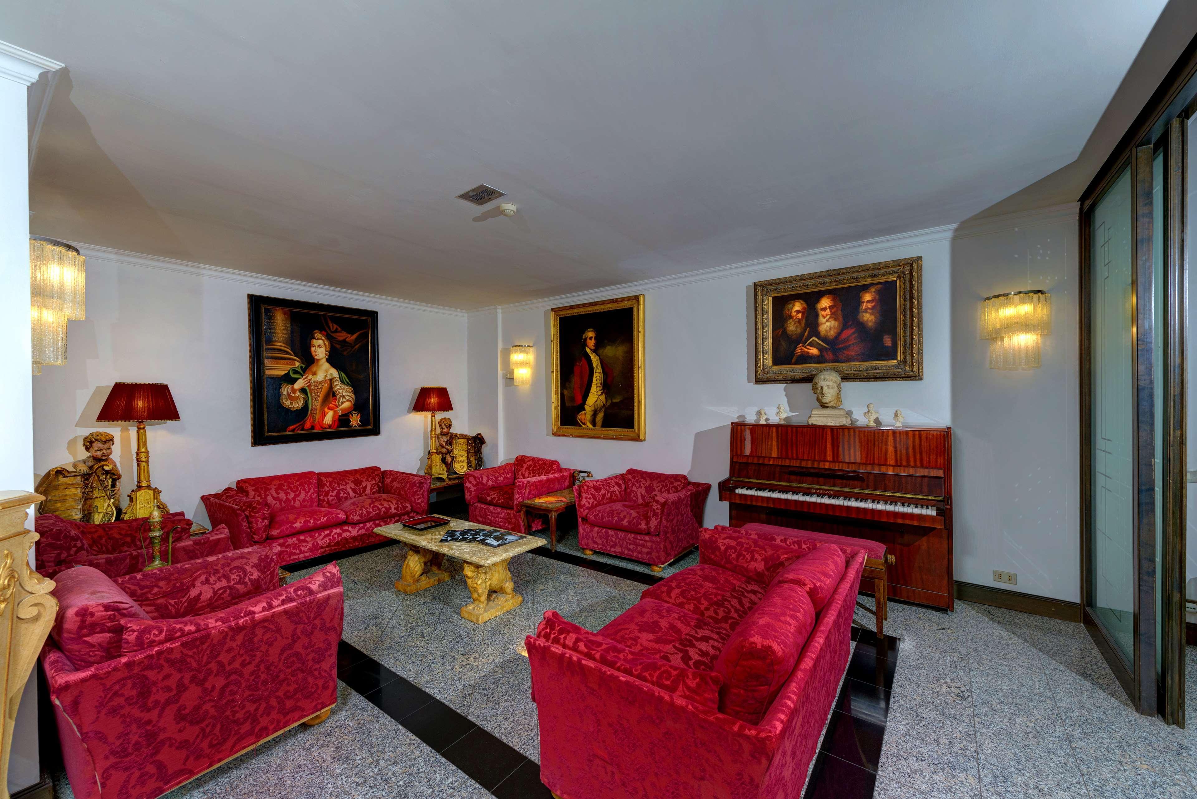 Best Western Rivoli Hotel 4*