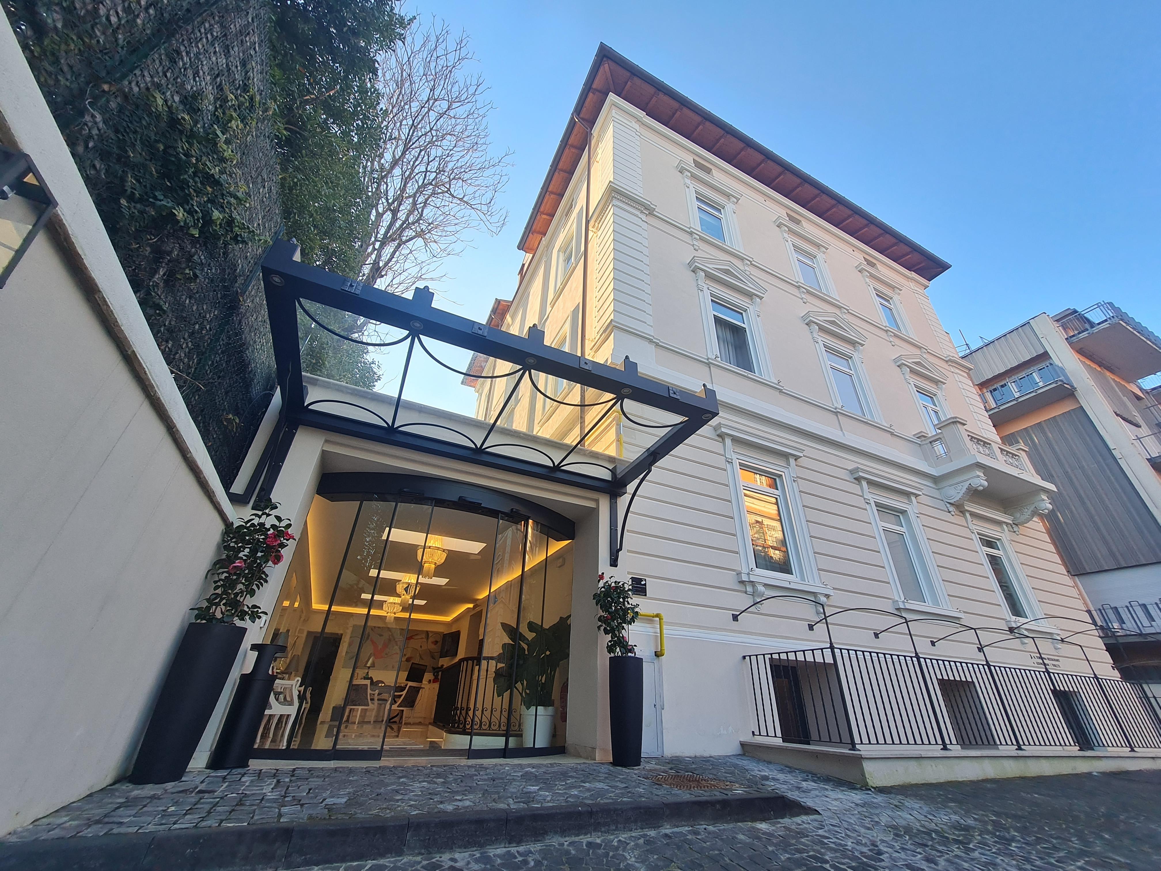 La Hotel Rome