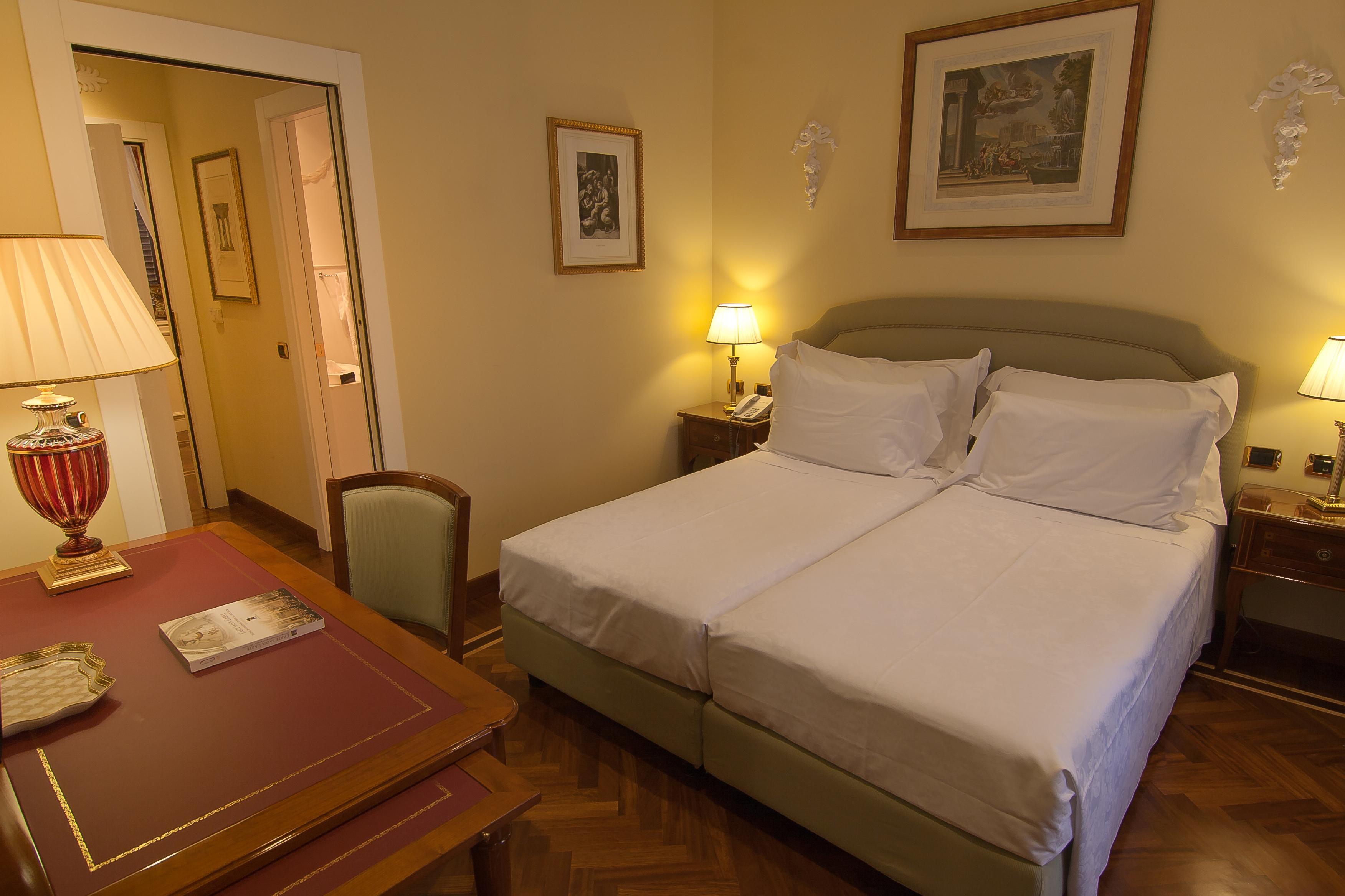 Hotel Residenza Paolo Vi 4*