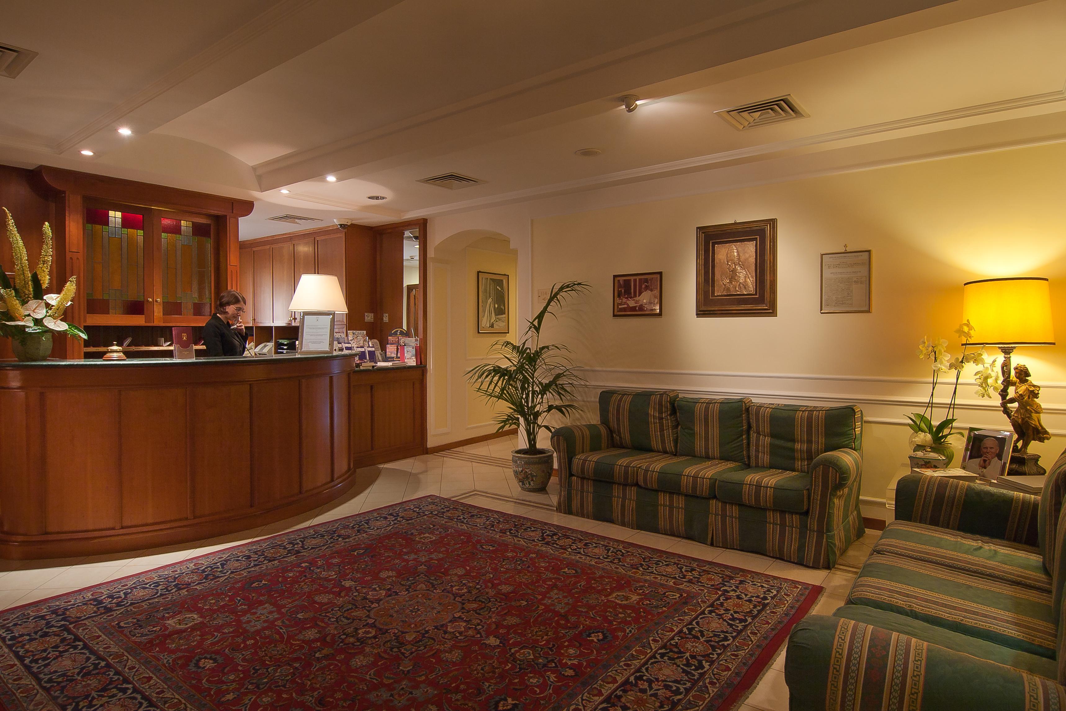 Residenza Paolo Vi 4* Rome