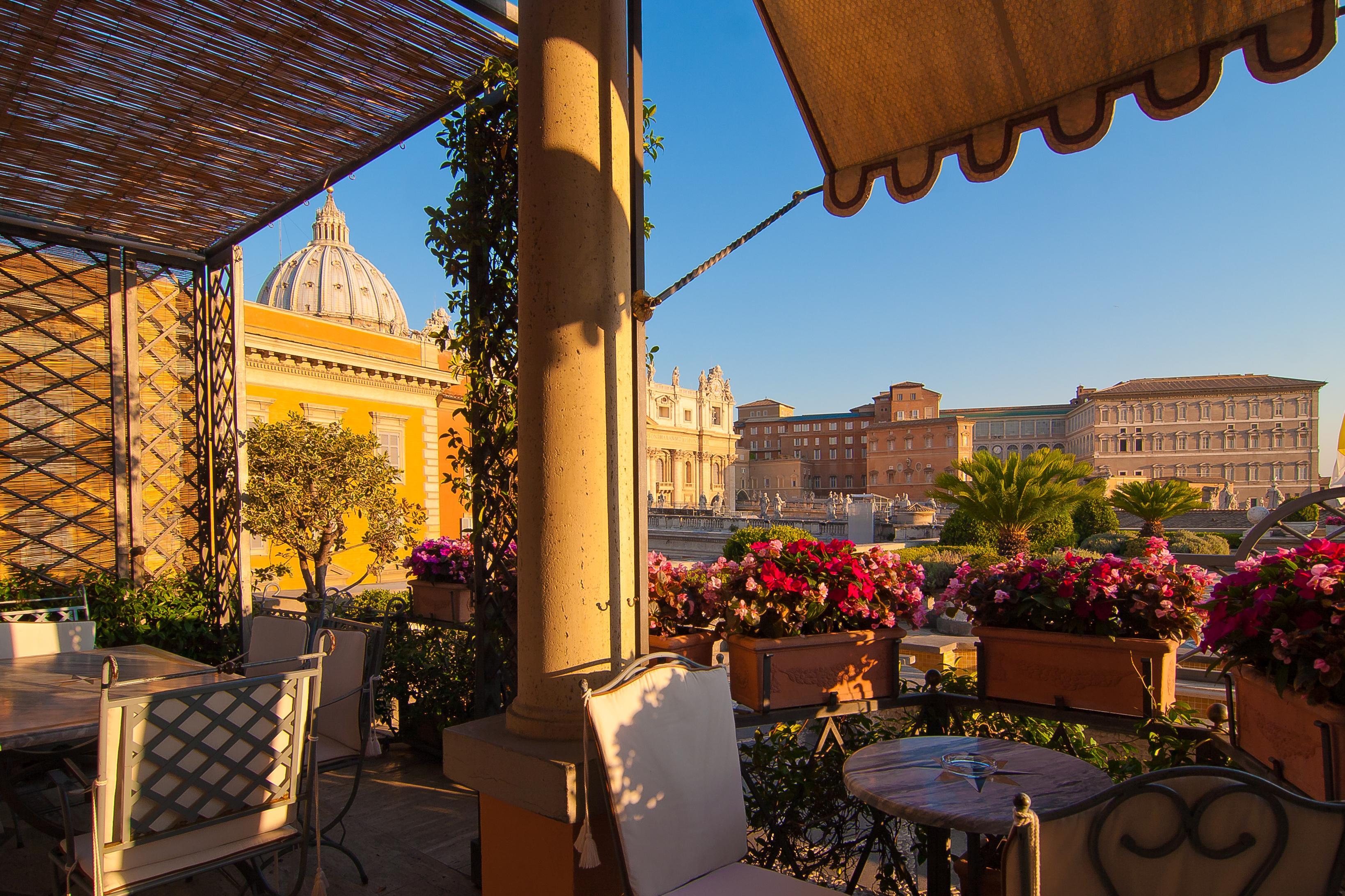 Residenza Paolo Vi Hotel