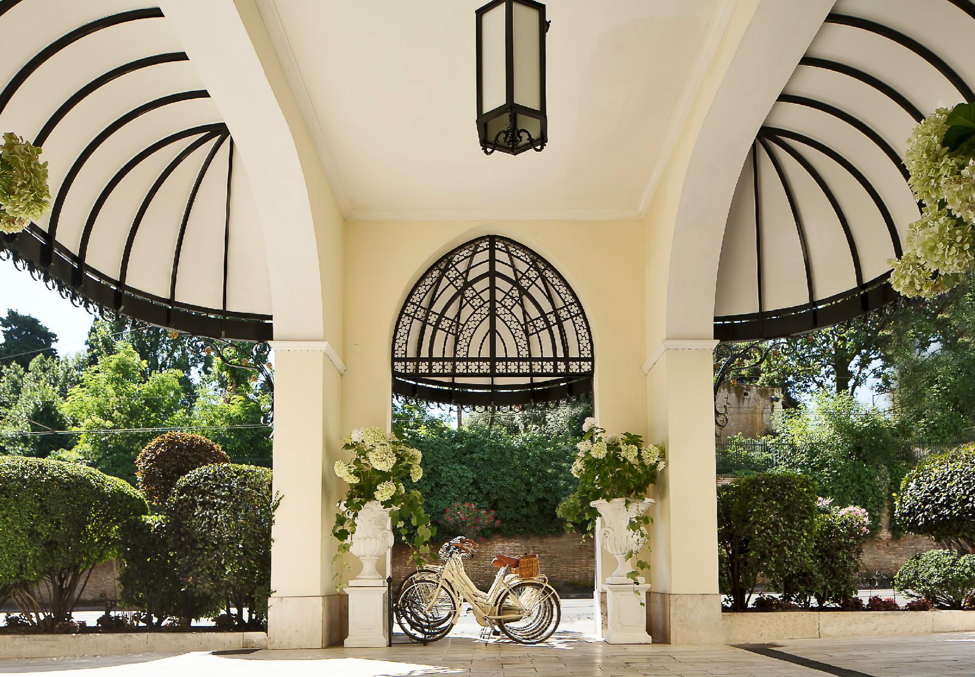 Aldrovandi Borghese 5* Rome