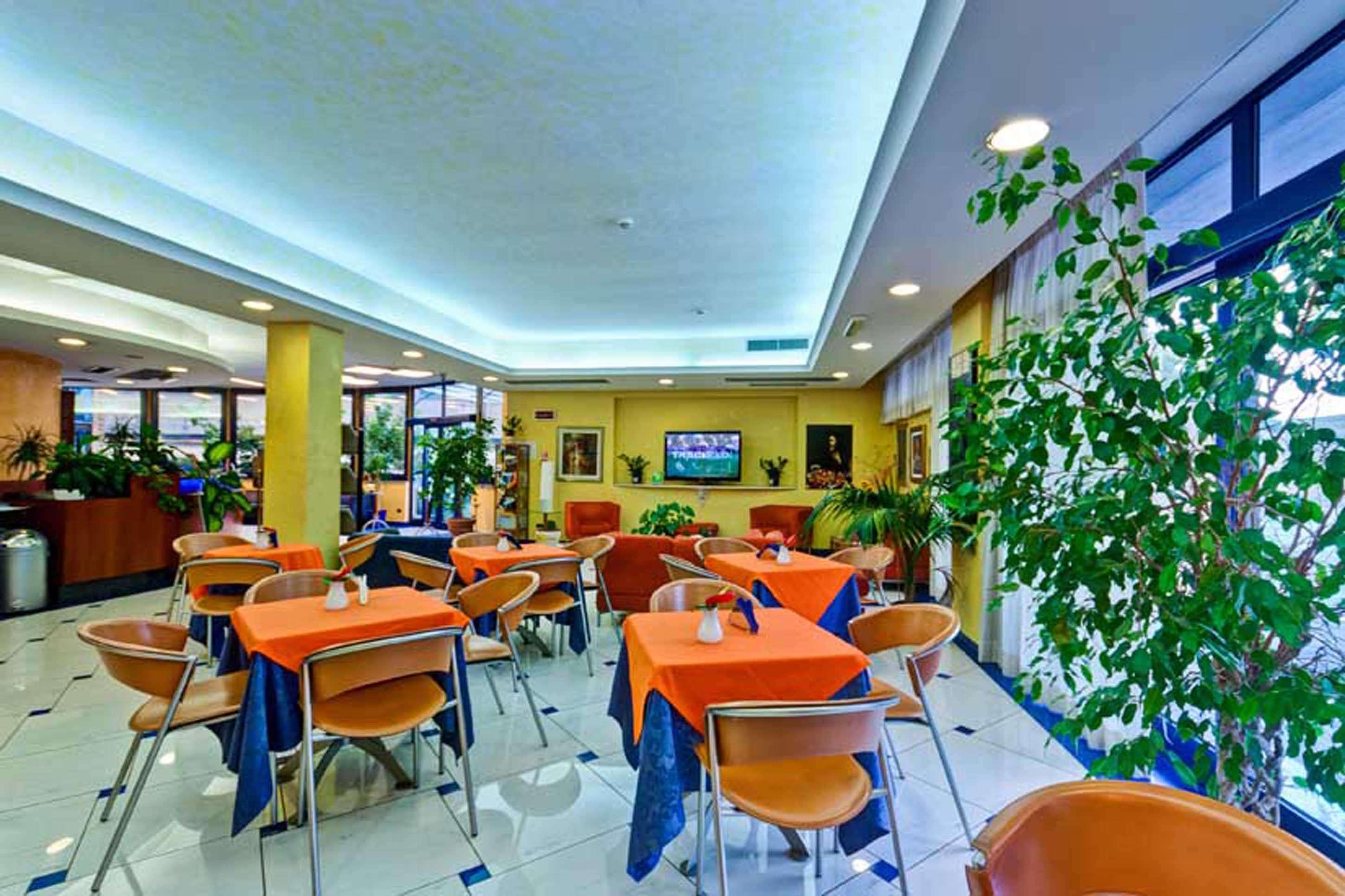 Western Blu Rome