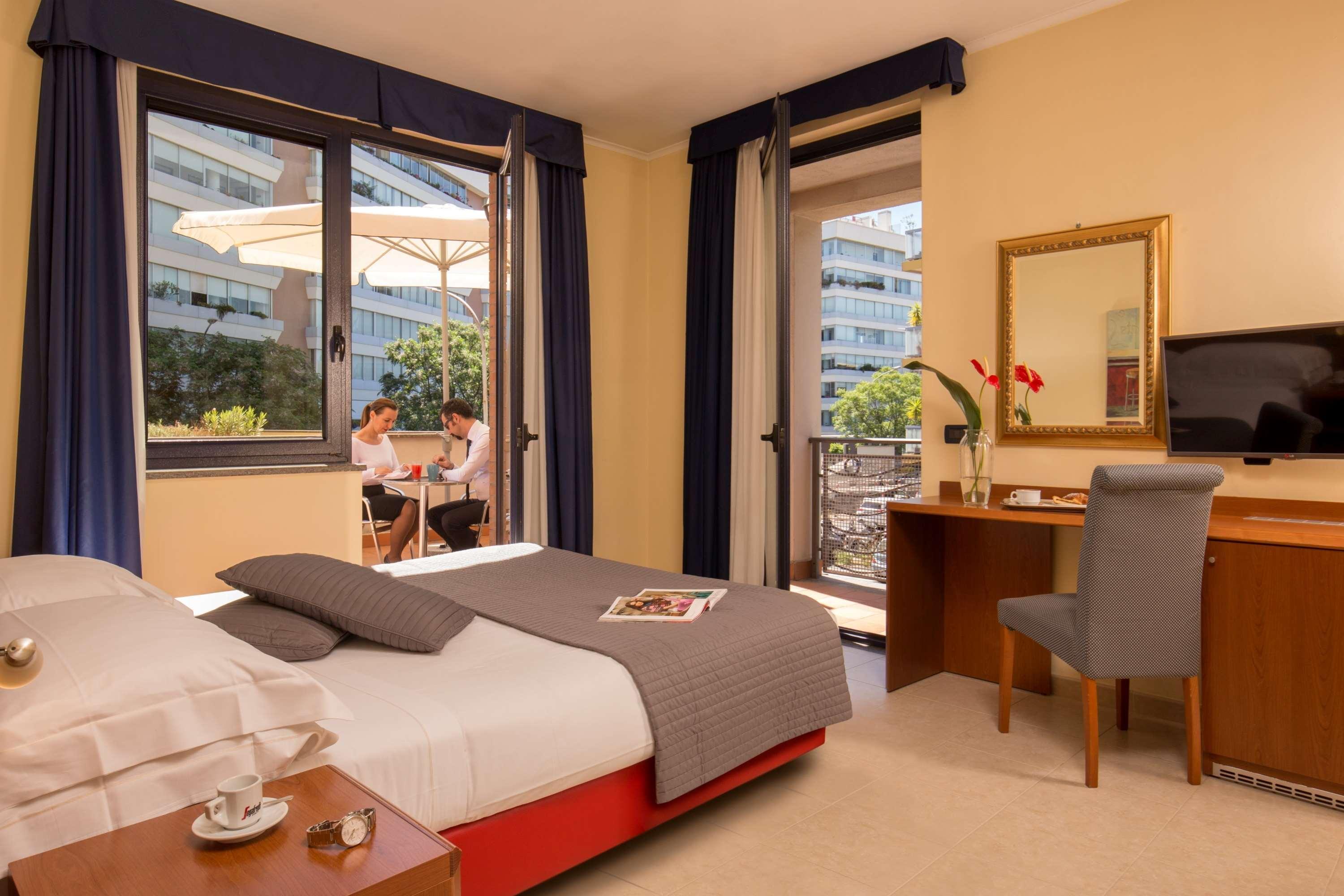 Western Blu Rome