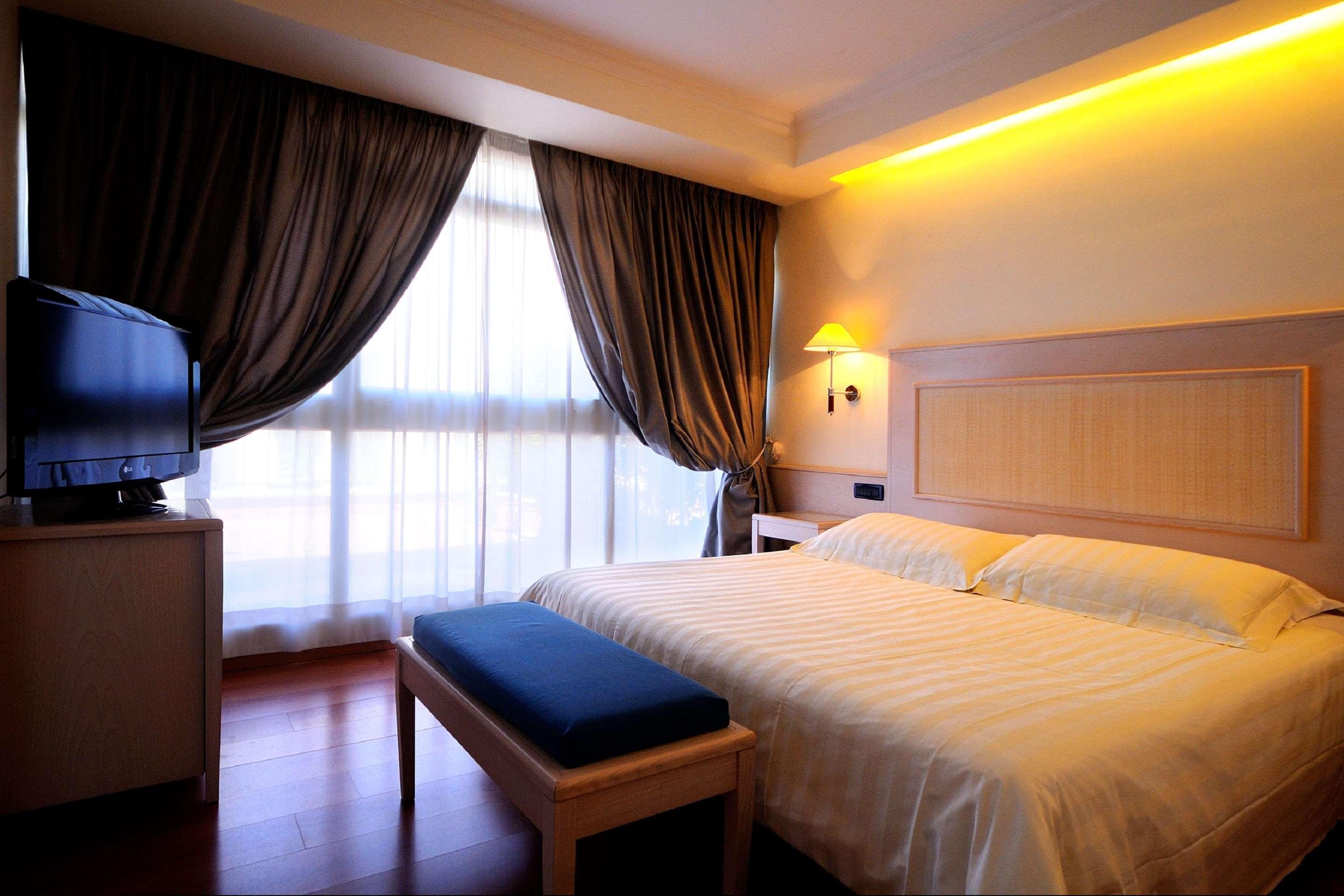 Hotel Best Western Globus 3*