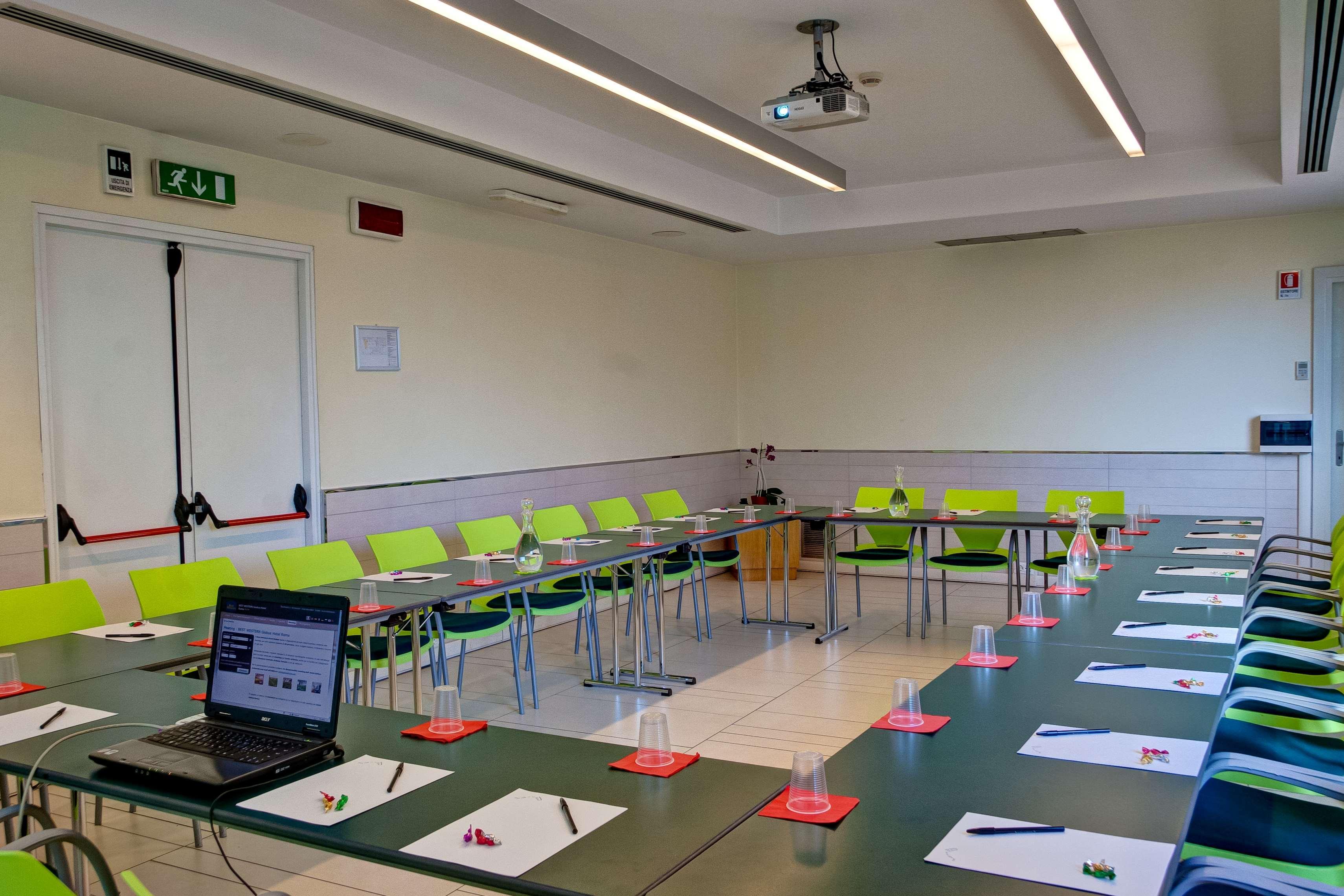 Hotel Best Western Globus 3*