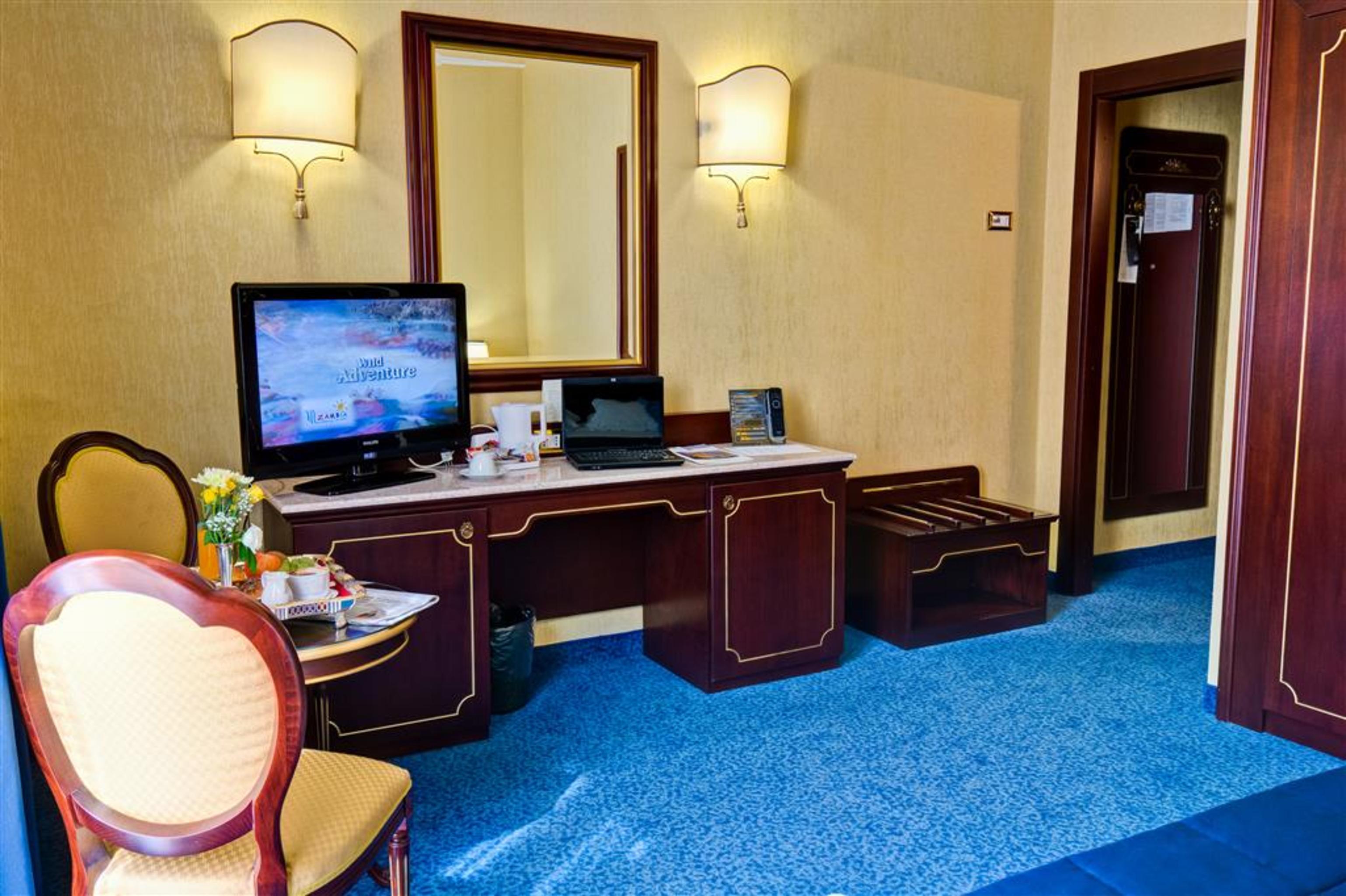 Hotel Mondial Rome