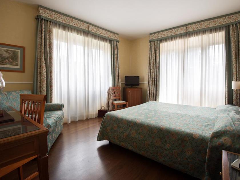 Santa Costanza By Omnia Hotel