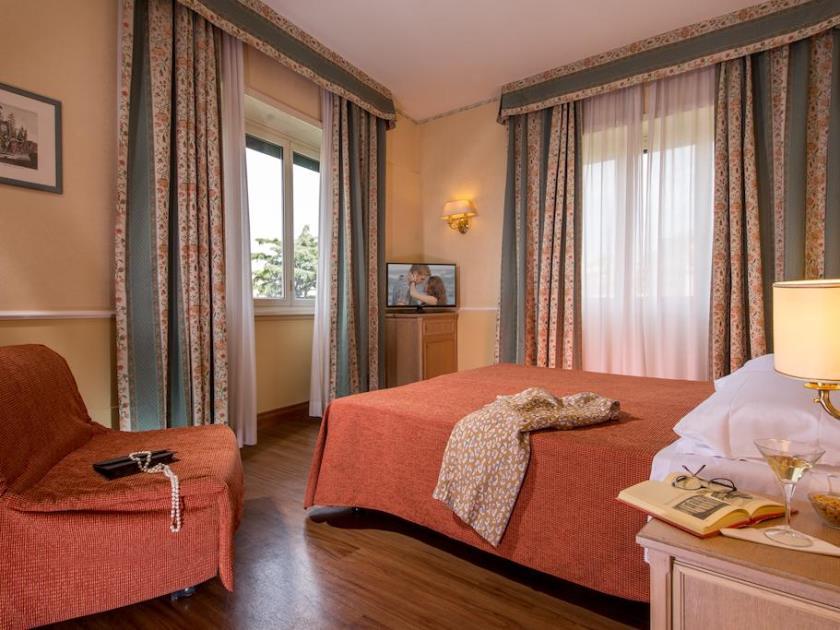 Hotel Santa Costanza By Omnia