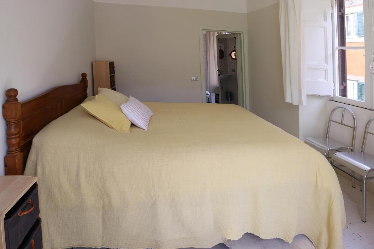 Authentic Monti 5 Mins From Colosseum * Rome