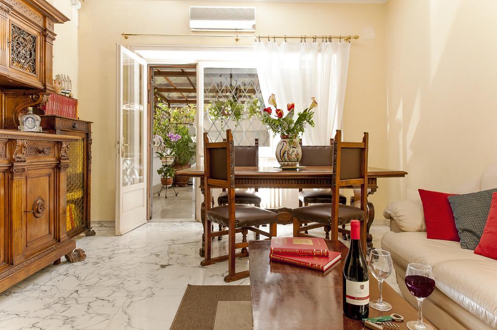 Guest house Please -