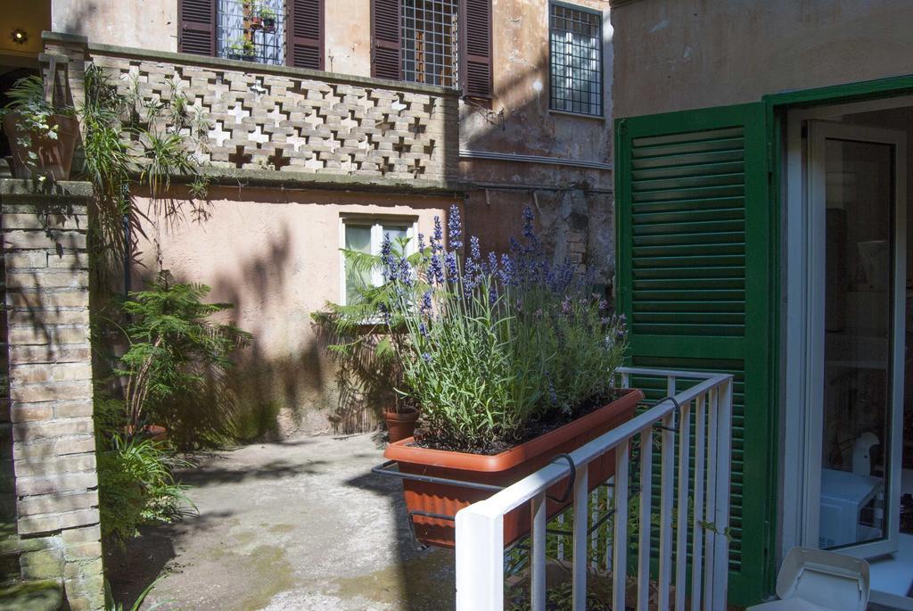 Santonofrio Apartments *