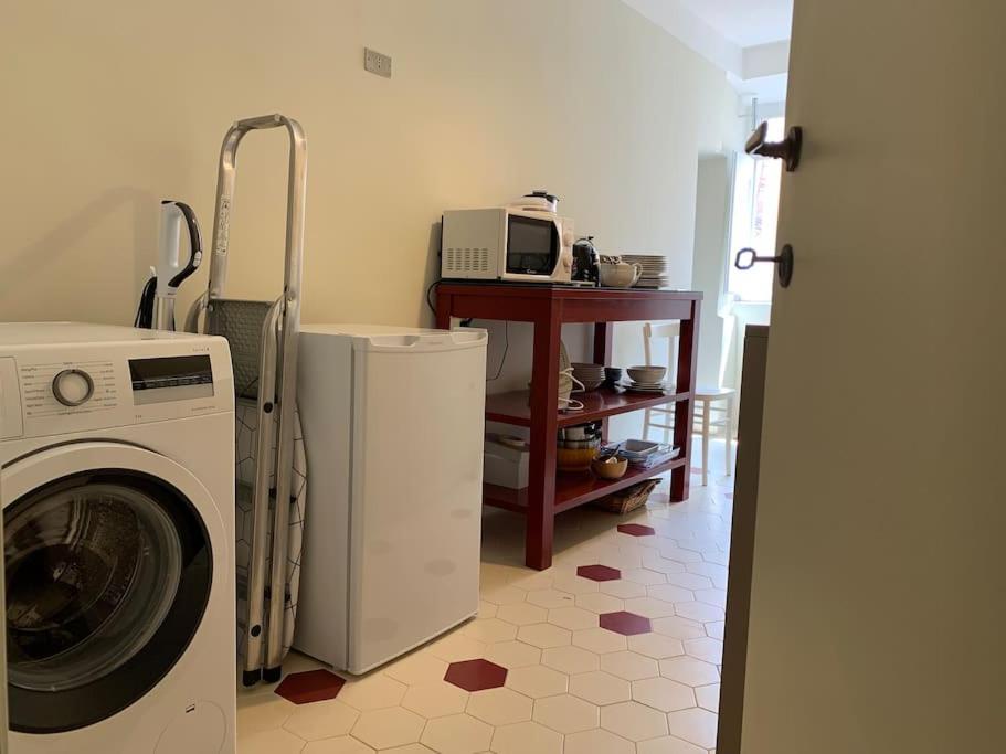 Authentic Monti 5 Mins From Colosseum * Rome