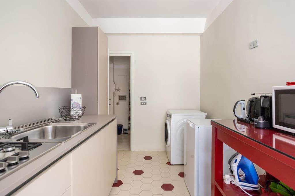 Authentic Monti 5 Mins From Colosseum * Rome