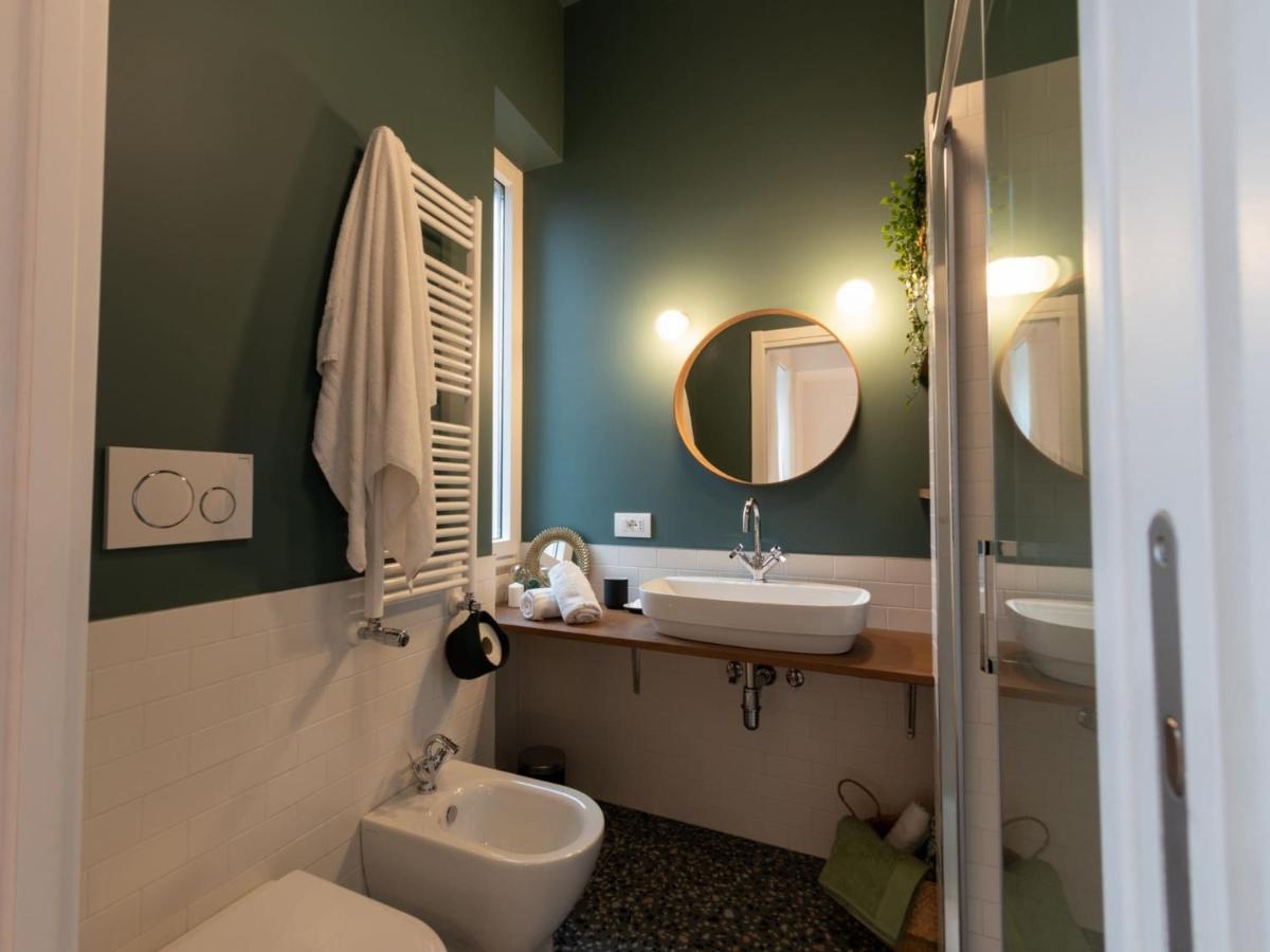 The Rent - Colorful One-bedroom In San Giovanni District Appartement Rome
