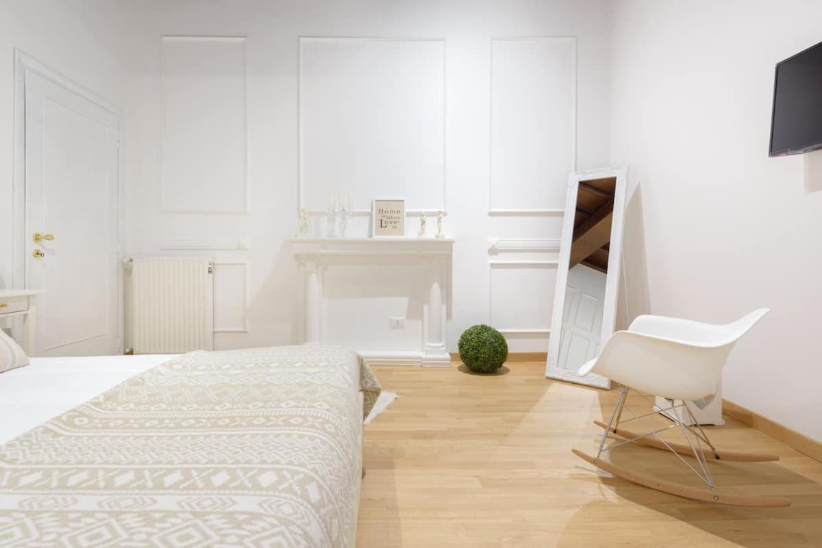 Navona Love Appartement *
