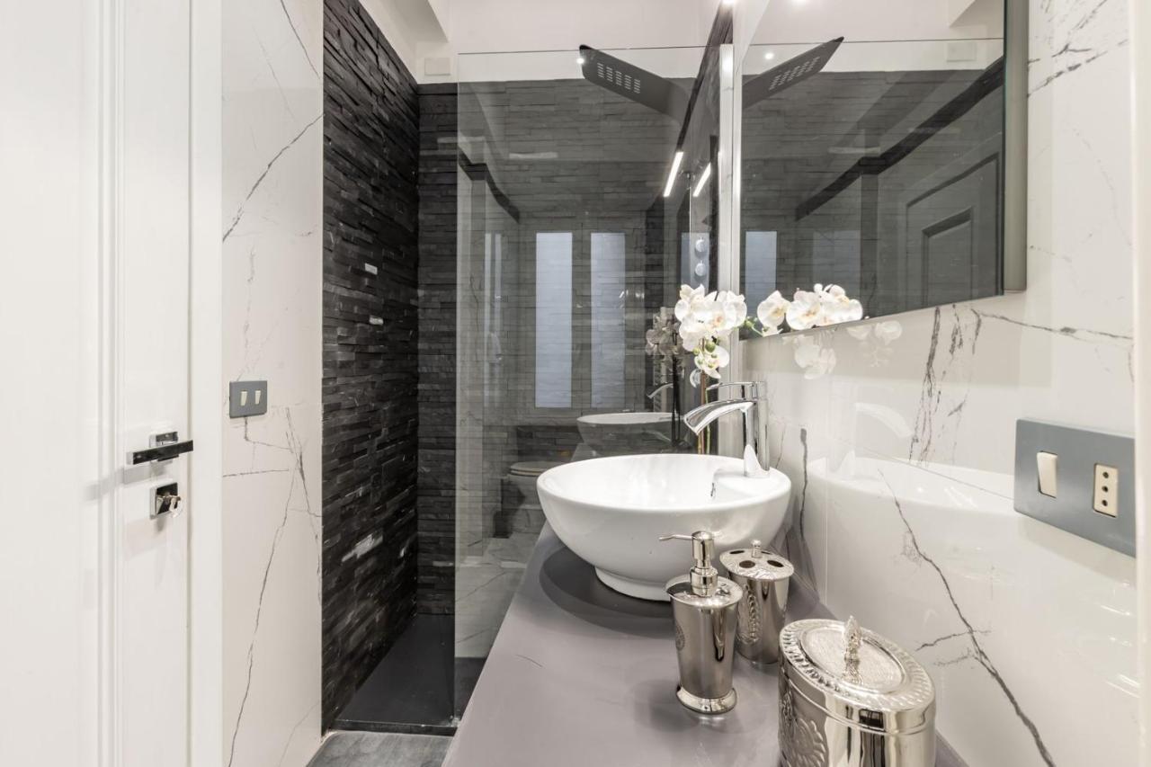 Daphne Luxury * Rome