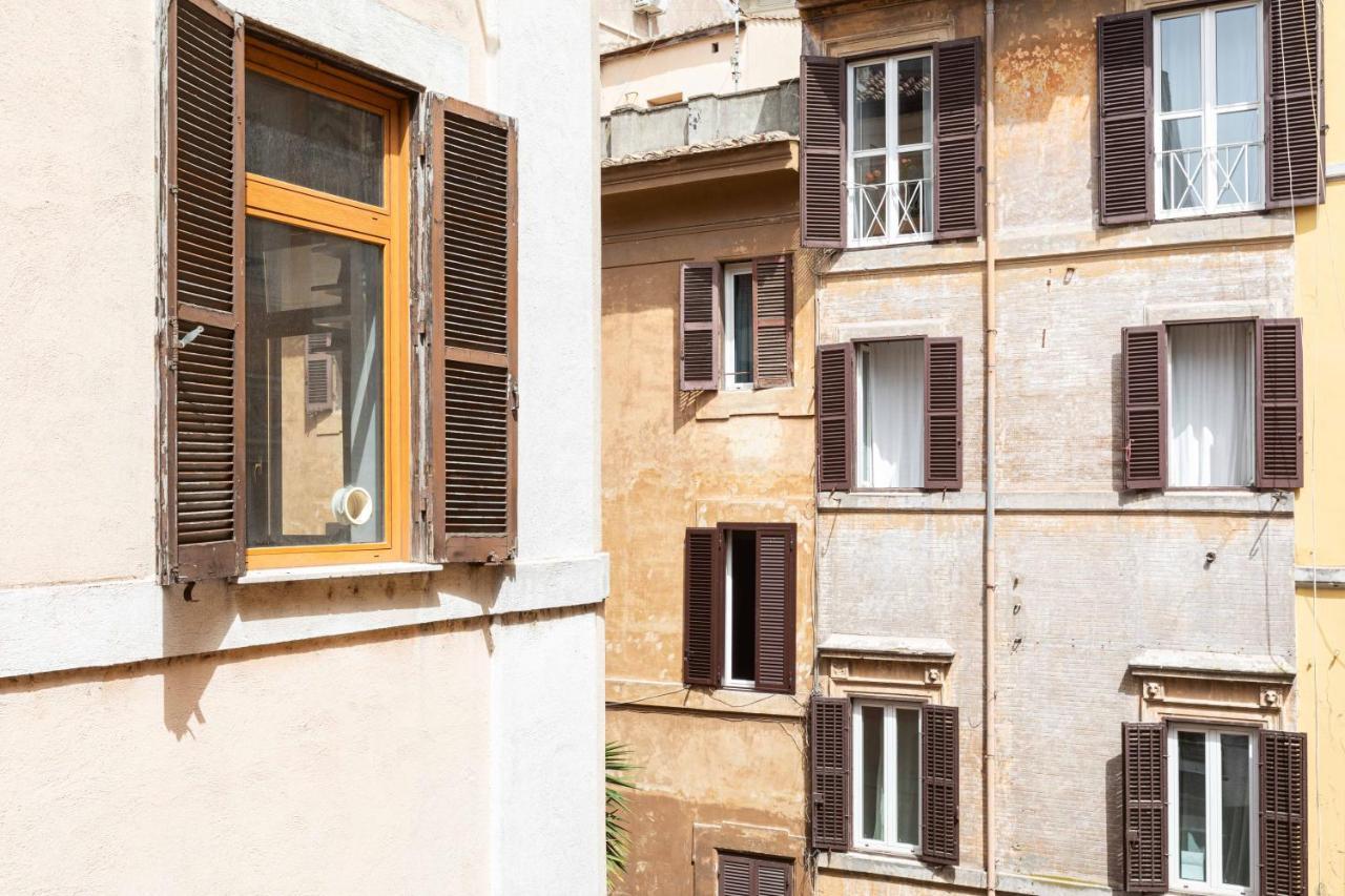 Trastevere Blue King - Collection * Rome