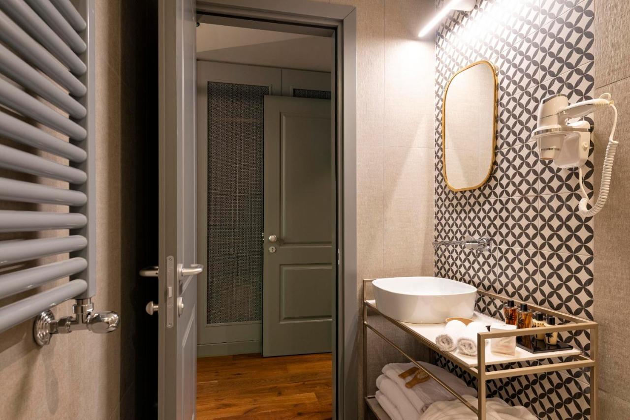 Hotel Loly Boutique 4*