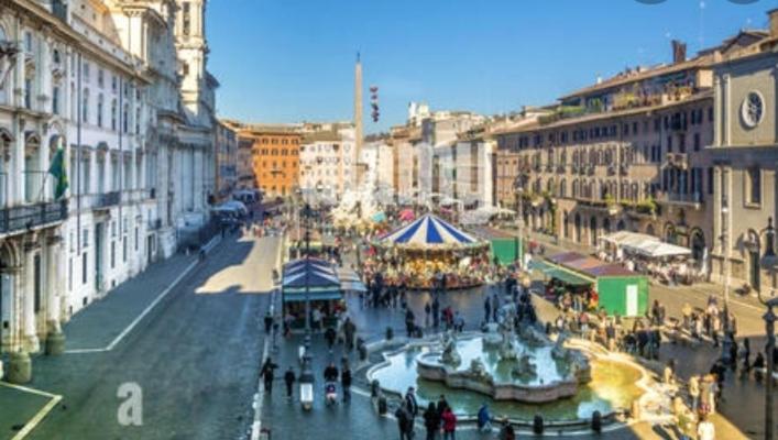 Navona Artist 8 Rome