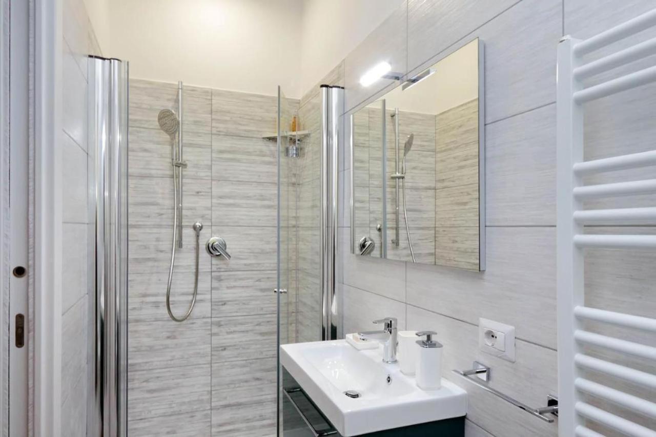 Apartment Vaticano Terrace: Brand New 2 Bedrooms 2 Bathrooms