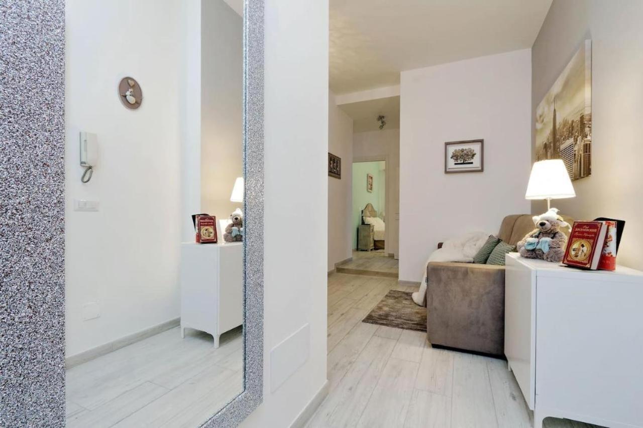 Vaticano Terrace: Brand New 2 Bedrooms 2 Bathrooms Rome