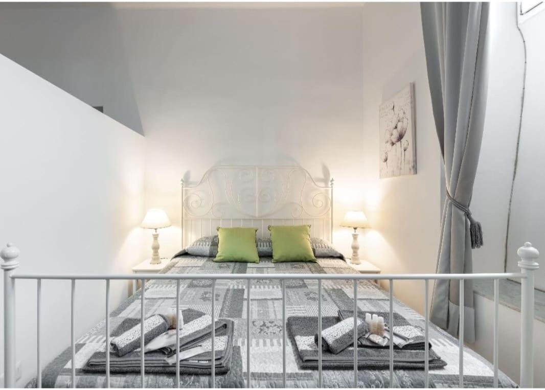 Trastevere Rome's Heart Charming & Cozy Apartment *