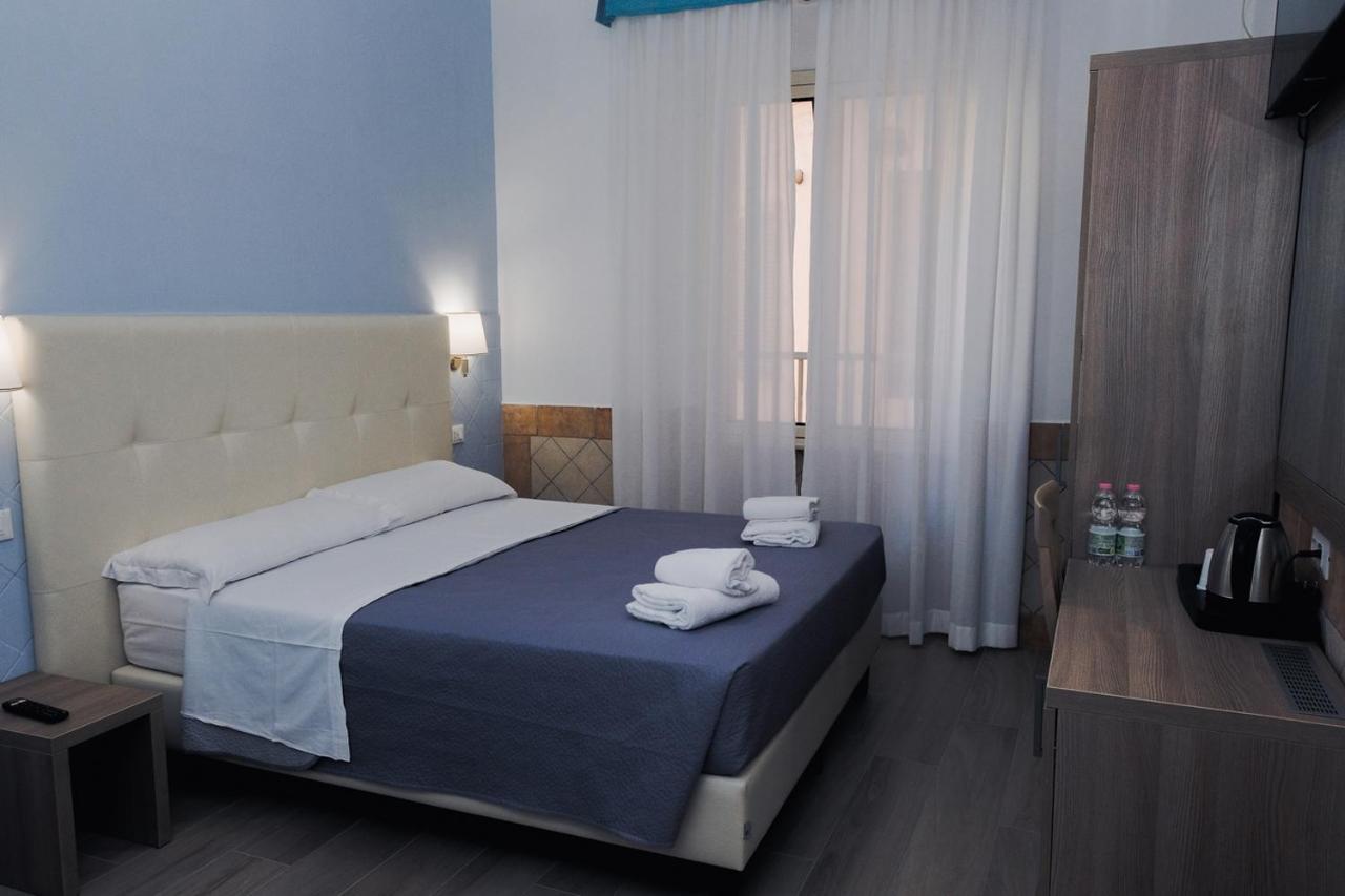 Square Guest house *