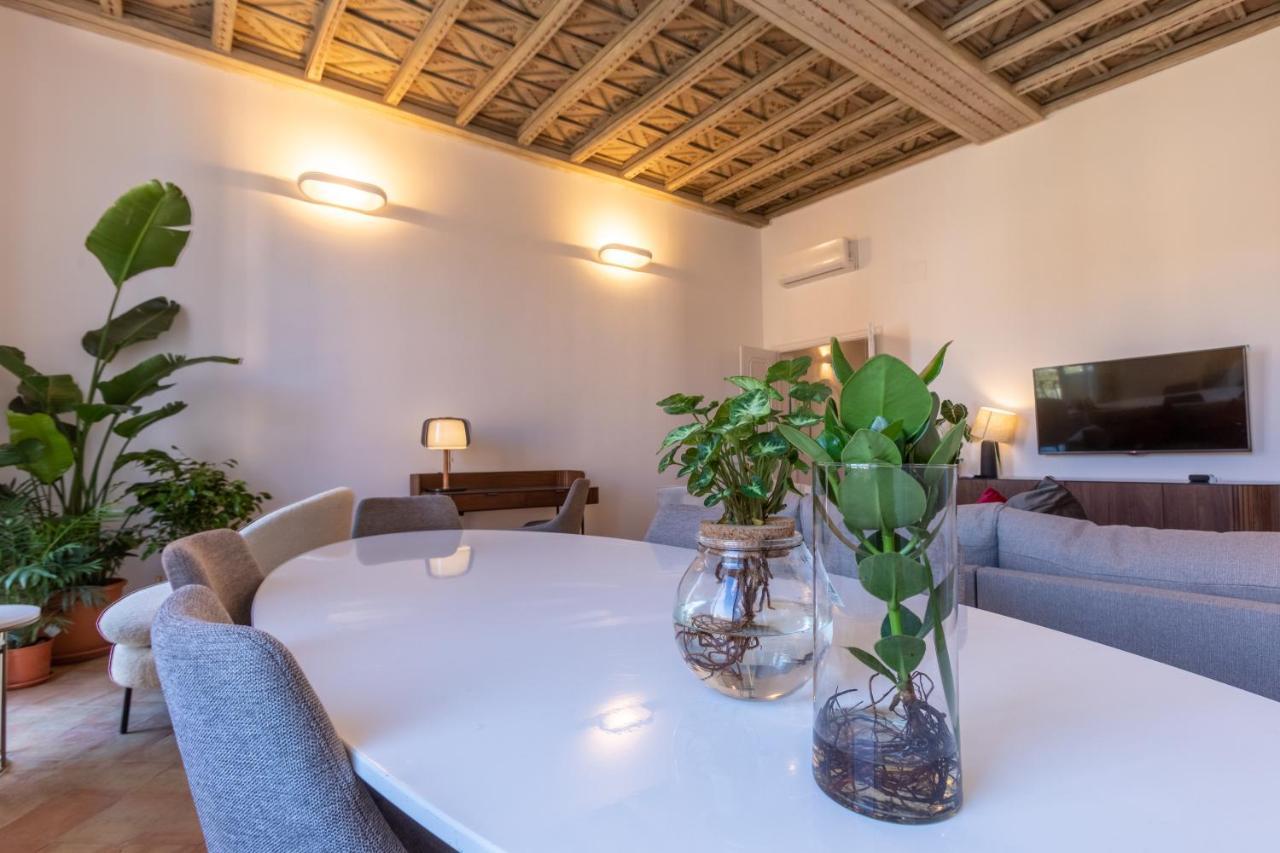 Navona Apartment *