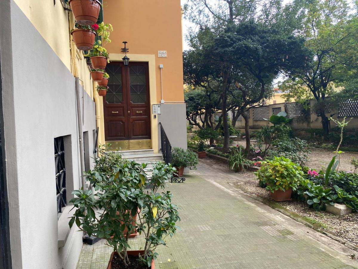 Casa de hóspedes La Rosa Di One Big In San Giovanni *
