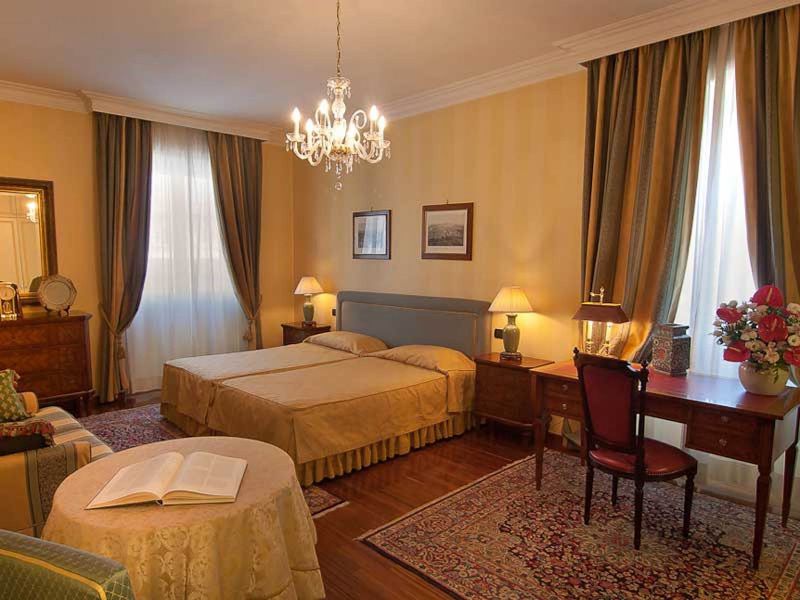 Hotel Residenza Paolo Vi 4*