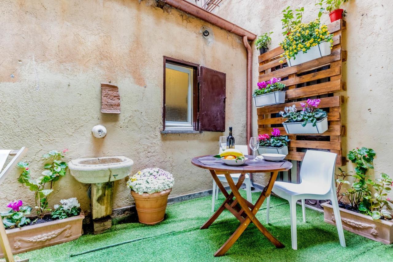 Trevi Fountain Garden Apartment Rome