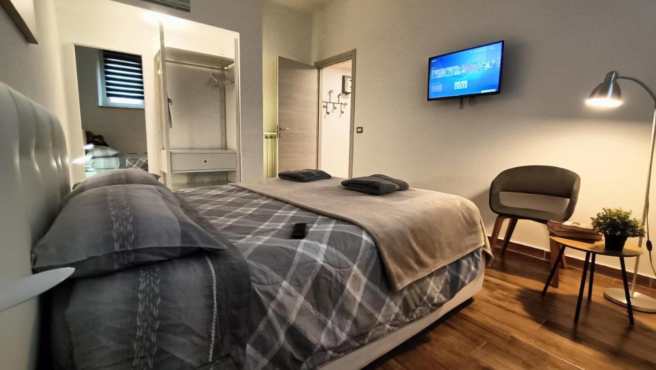 Apartment Casa Mia Metro A 100mt