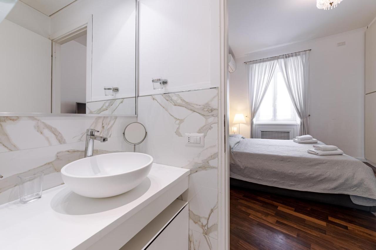 Saint Peter House Station Apartment Rome