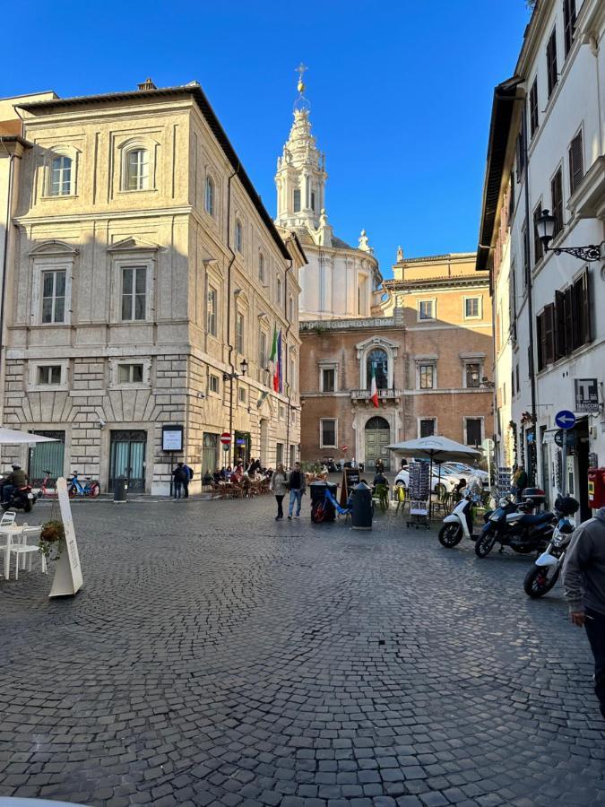 Pantheon Palazzo Nari Rome