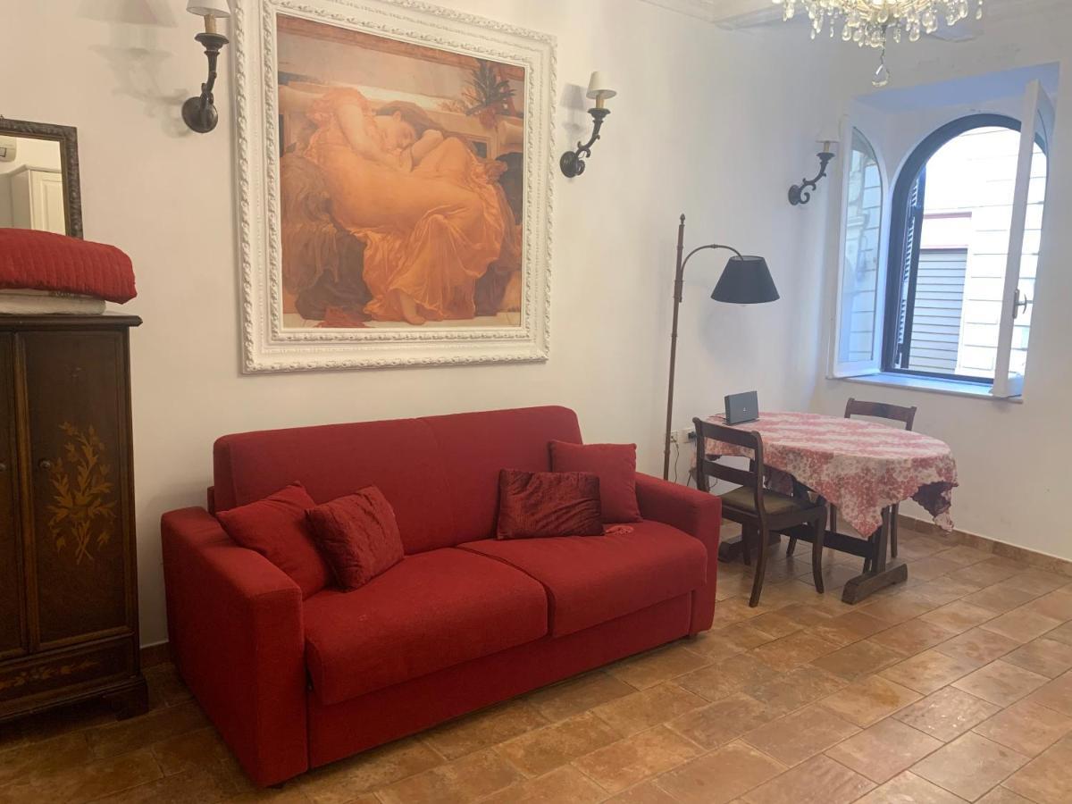 Grove House Apartment