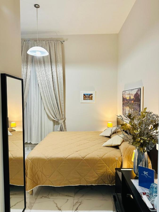Kambal Maison * Rome