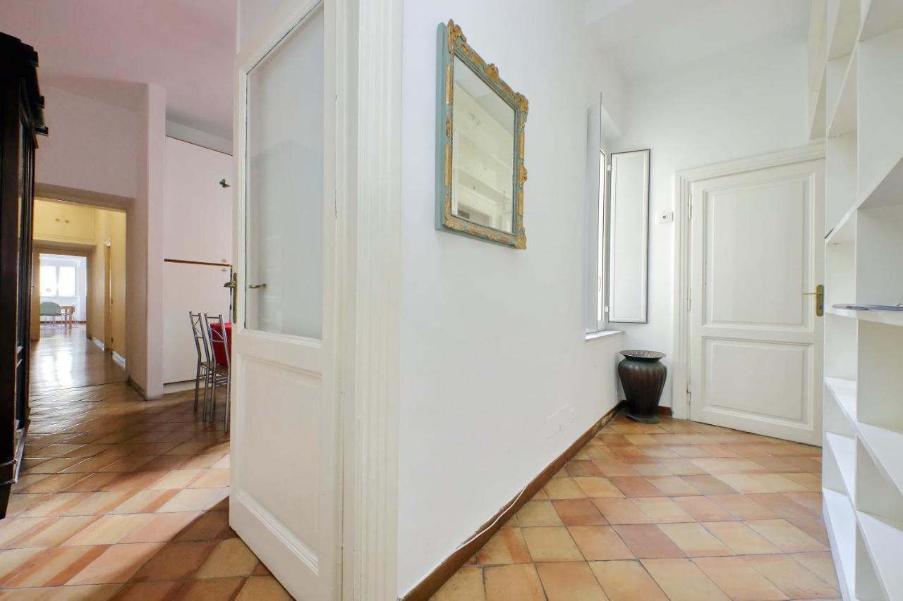 Navona Apartment, Large And Comfortable Apartment *