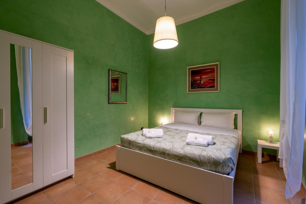 Ampio Con Vinili In Centro Storico Rome