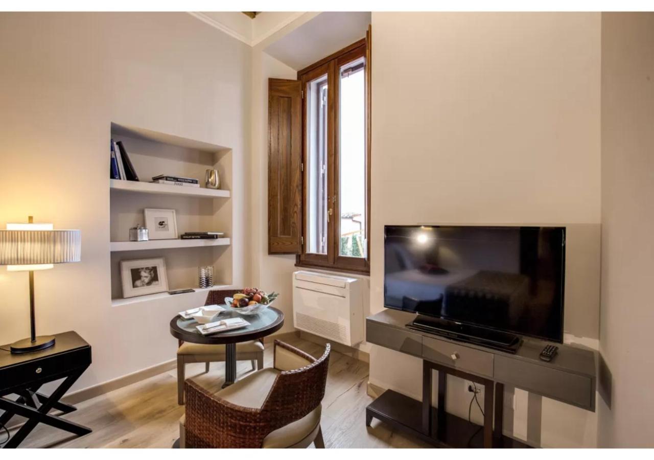 Giulia Apartment