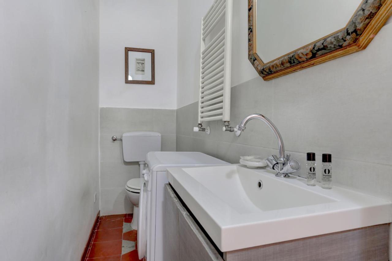 Charming Colosseum Apartment Rome