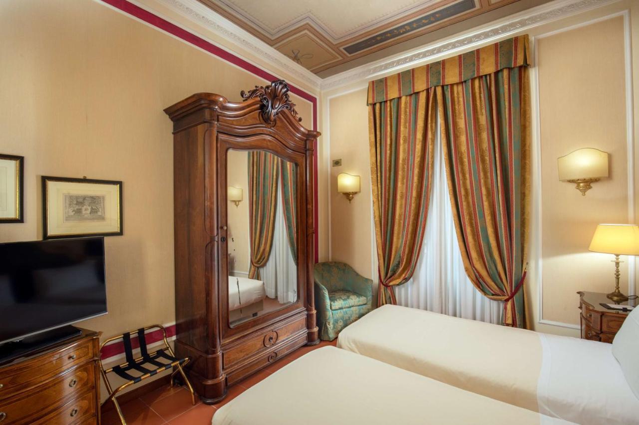 Canada, Bw Premier Collection Hotel Roma