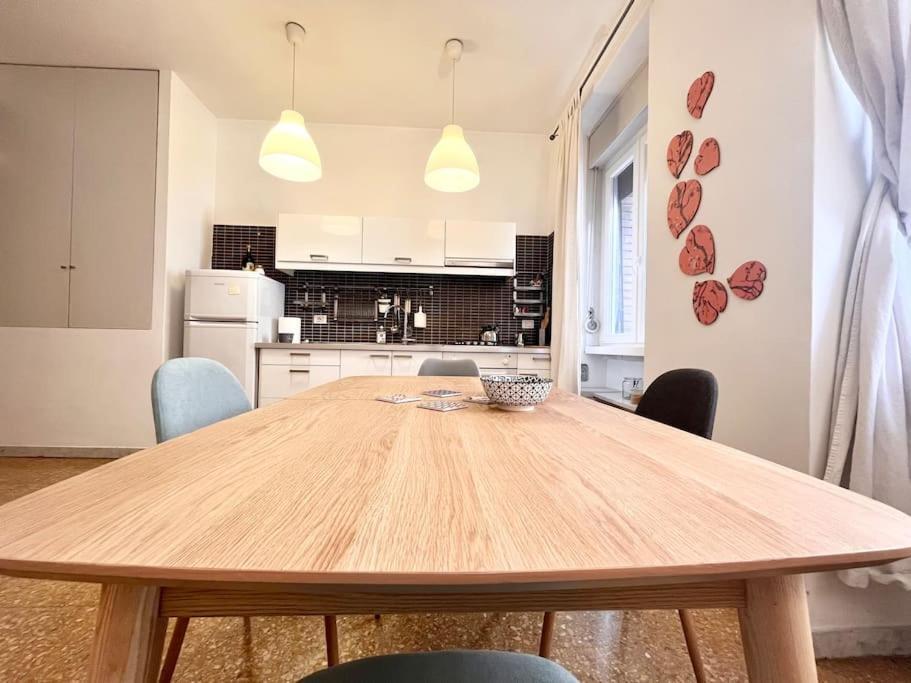 Homy Host - Bilocale A Testaccio Nel Cuore Di Appartement