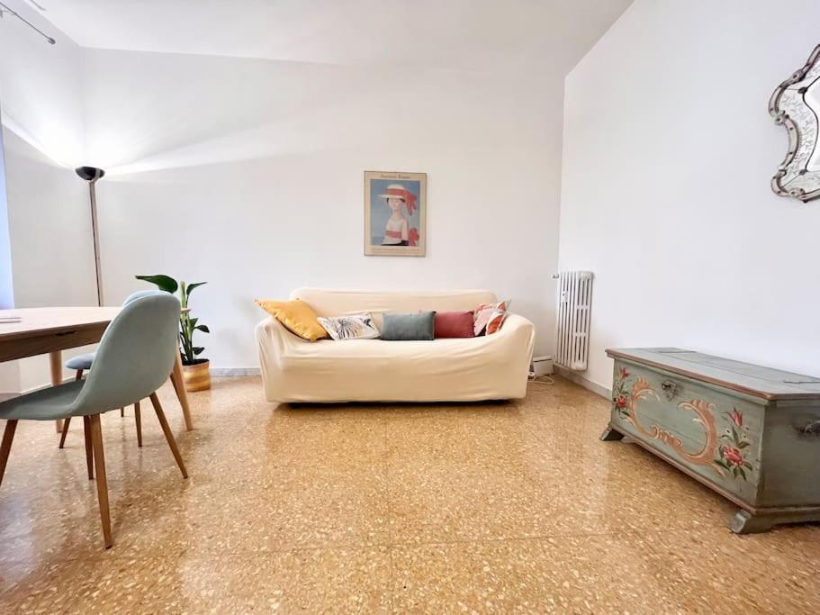 Homy Host - Bilocale A Testaccio Nel Cuore Di Appartement