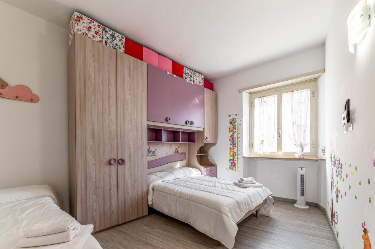 Appartement Cornelia - Metro Cornelia *