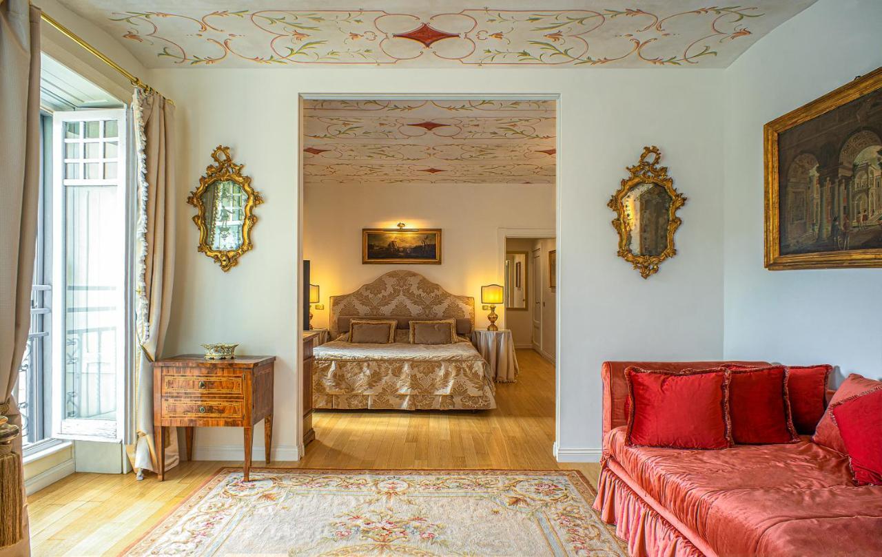 Residenza Ruspoli Bonaparte Bed & Breakfast 4*