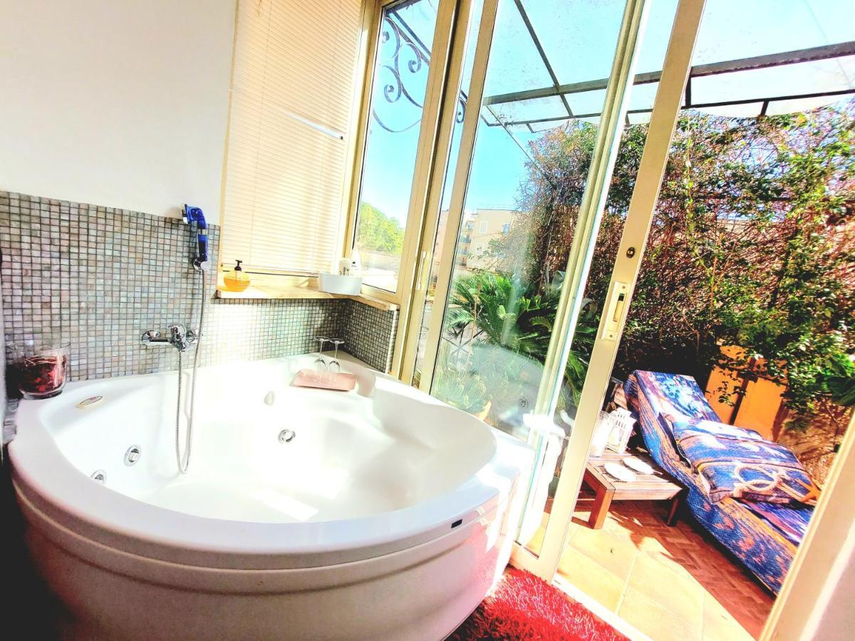 Le Terrazze Di Trastevere - Con Vasca Idromassaggio Apartment *